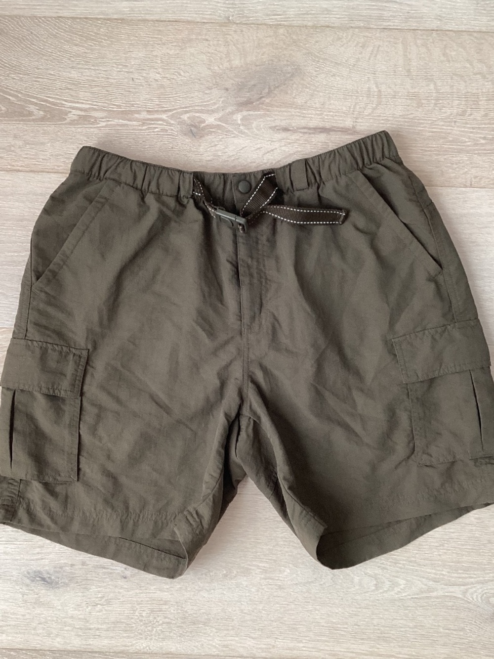 Lands End Nylon swim shorts men M green cargo board shorts mesh liner 32-34
